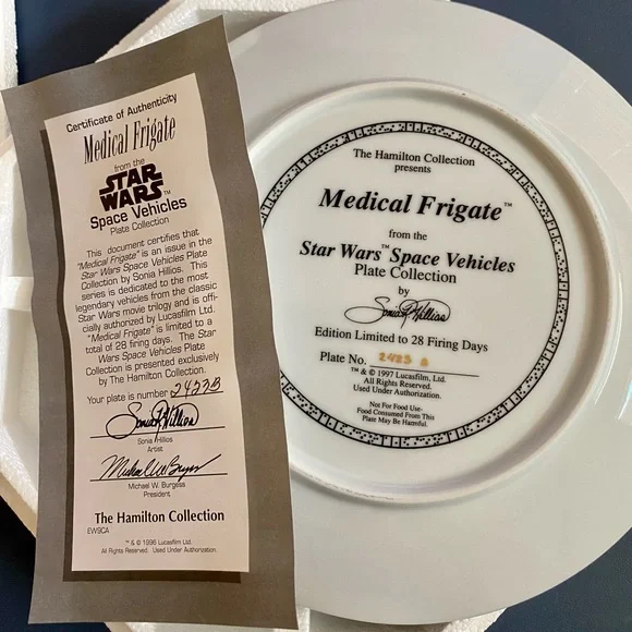 Hamilton Collection Star Wars collectors plate - Picture 2 of 2